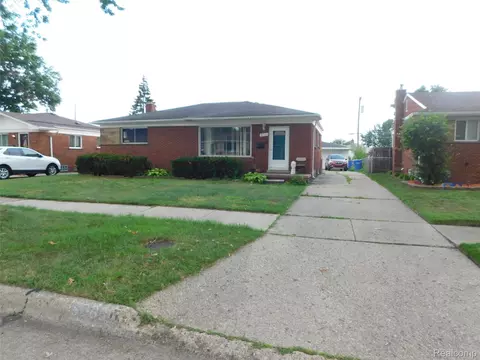 8263 Linda St, Warren, MI 48093