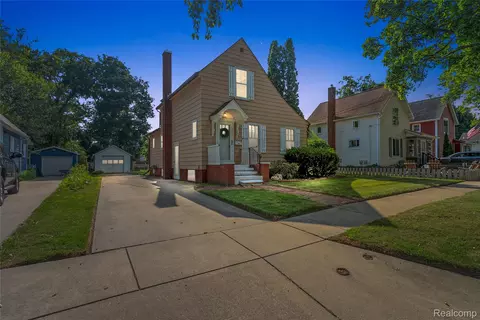 404 N Mercer St, Durand, MI 48429