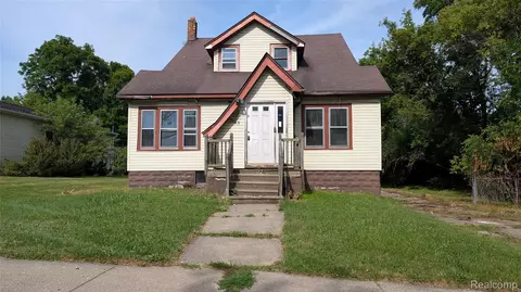 53 N Midland Dr, Pontiac, MI 48342