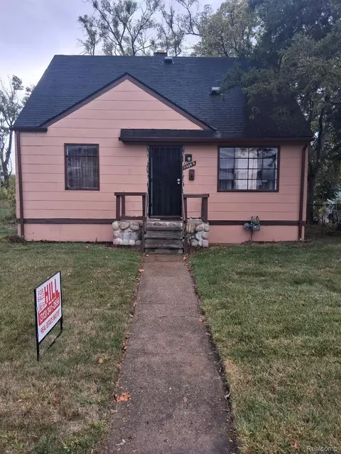 15643 W Chicago St, Detroit, MI 48228