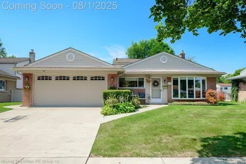 9470 William St, Taylor, MI 48180