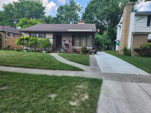 3106 Clement St, Flint, MI 48504