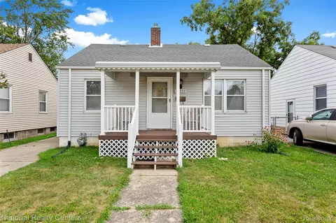 28524 Barton St, Garden City, MI 48135