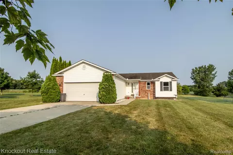 500 Windy Blf, Flushing, MI 48433