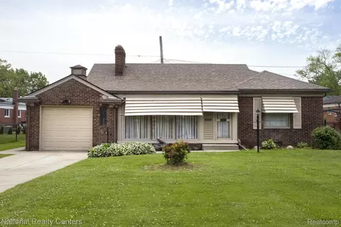 20216 E 11 Mile Rd, Saint Clair Shores, MI 48081
