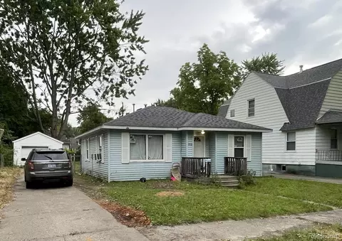 1916 Joslin St, Saginaw, MI 48602