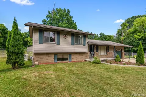 3499 E Carpenter Rd, Flint, MI 48506