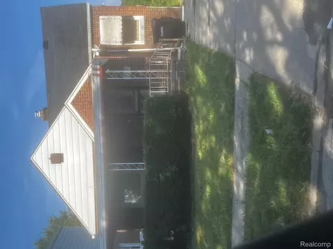 8034 Coyle St, Detroit, MI 48228