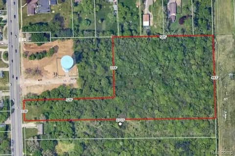 00 S Center Rd, Burton, MI 48519