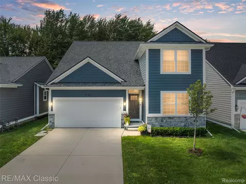 47031 Brookview Dr, Chesterfield, MI 48047
