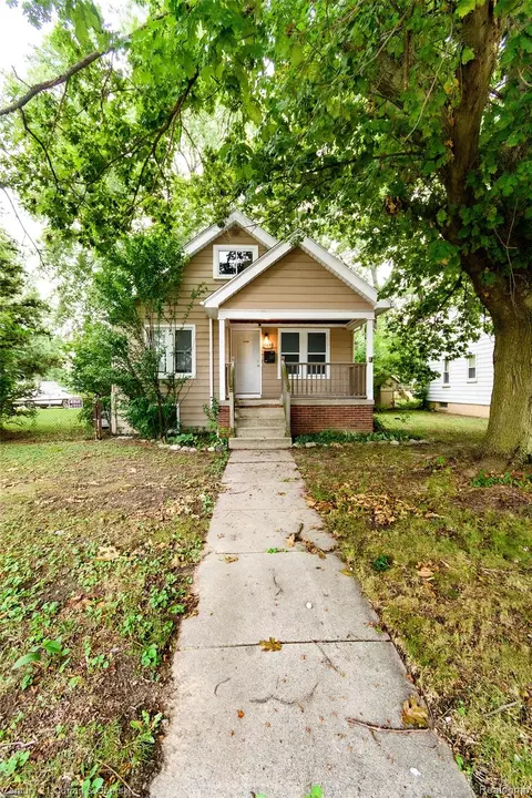 18230 E 12 Mile Rd, Roseville, MI 48066