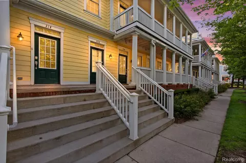 304 Constitution St, Canton, MI 48188