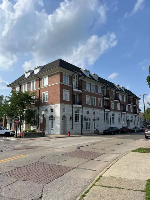 730 Penniman Ave #203, Plymouth, MI 48170