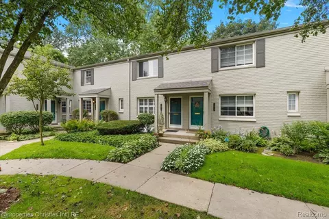1814 Graefield Rd, Birmingham, MI 48009