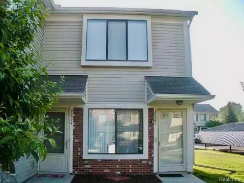 30581 Hidden Pines Ln, Roseville, MI 48066