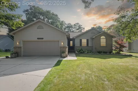 14455 Ripley Rd, Linden, MI 48451