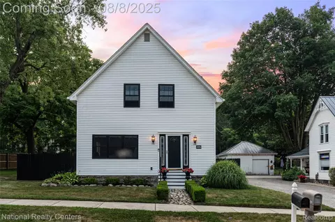 3926 N Oak St, Metamora, MI 48455