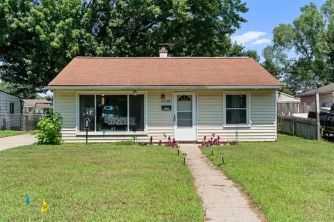 35720 Glen St, Westland, MI 48186