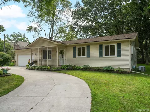 46275 W 11 Mile Rd, Novi, MI 48374