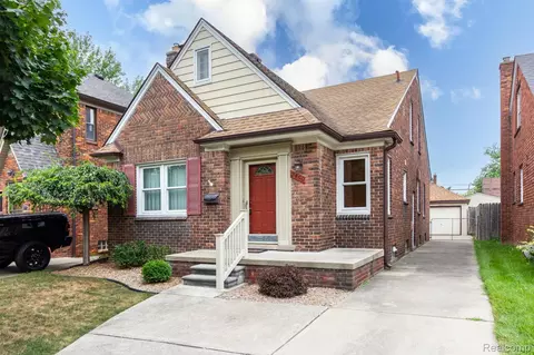 2460 22nd St, Wyandotte, MI 48192