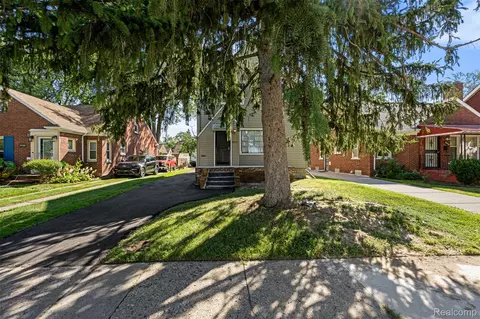 16172 Oakfield St, Detroit, MI 48235
