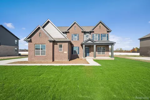 12111 Moore Ln, Washington, MI 48094
