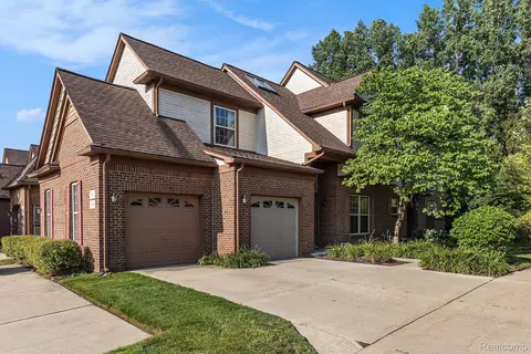7115 Copper Creek Cir, Canton, MI 48187
