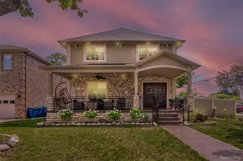 5908 Kinmore St, Dearborn Heights, MI 48127