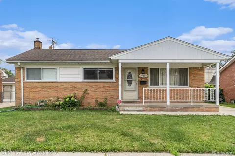 20891 Crestmont Ln, Dearborn Heights, MI 48127