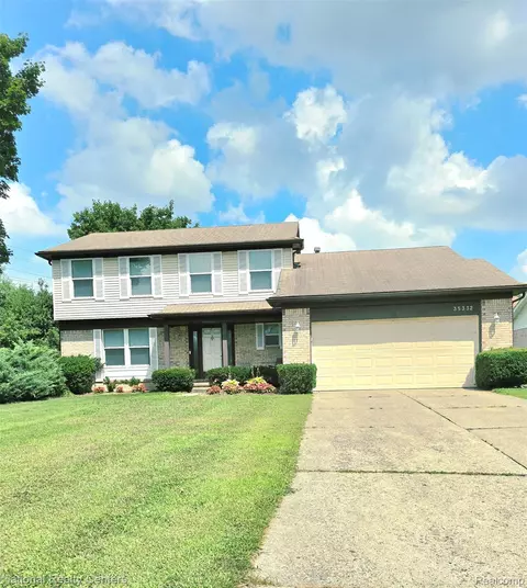 35332 Valley Forge Dr, Farmington, MI 48331
