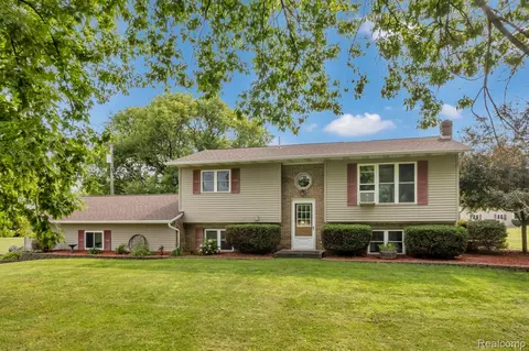 3685 N Mill Rd, Dryden, MI 48428