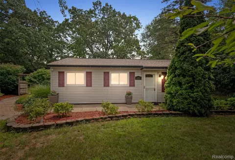 3112 Terry St, Walled Lake, MI 48390