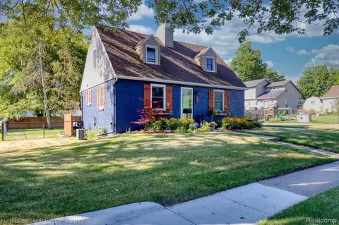 504 Garfield St, Port Huron, MI 48060