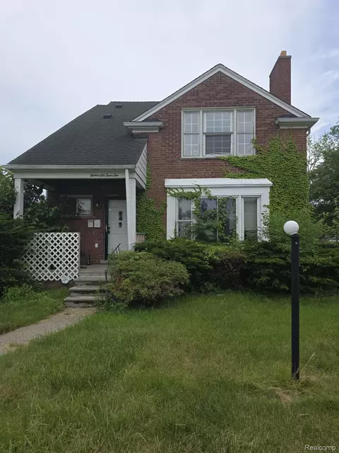 12642 Chelsea St, Detroit, MI 48213