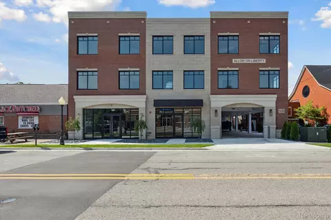 120 E Liberty St #305, Milford, MI 48381