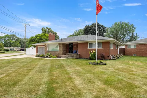 15823 Rose Dr, Allen Park, MI 48101