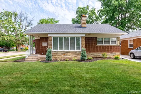 17246 Philomene Blvd, Allen Park, MI 48101