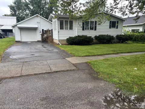 134 College Ave, Britton, MI 49229