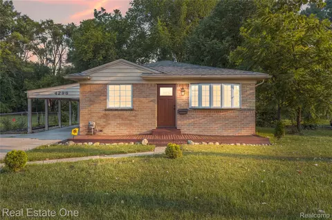 4296 Frazho Rd, Warren, MI 48091