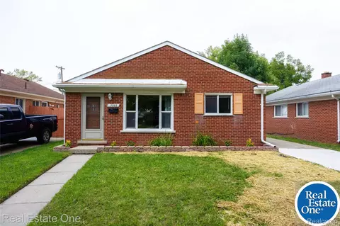 7952 Elm St, Taylor, MI 48180