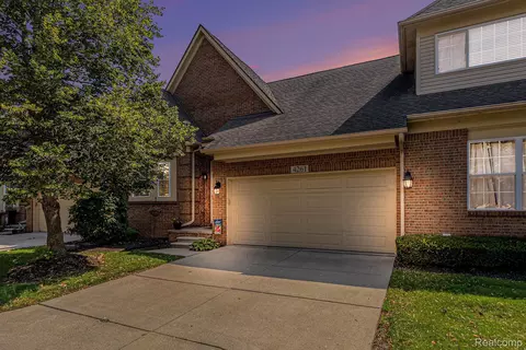 4261 Forest Bridge Dr, Canton, MI 48188