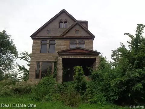 689 Gladstone St, Detroit, MI 48202