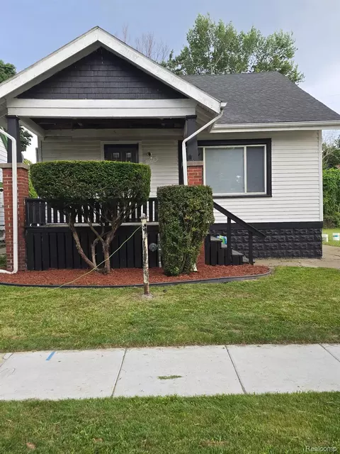 10123 Crocuslawn St, Detroit, MI 48204