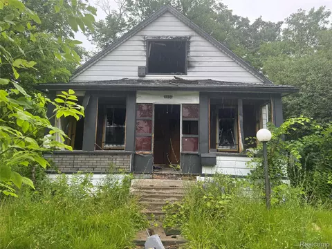 3826 Burlingame St, Detroit, MI 48206