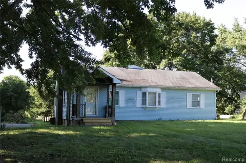 8294 Davison Rd, Davison, MI 48423 photo 1