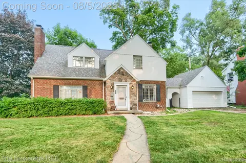 701 Kensington Ave, Flint, MI 48503