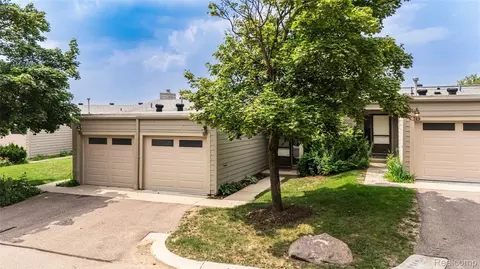 767 Skynob Dr, Ann Arbor, MI 48105