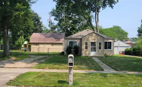 18940 Filmore St, Livonia, MI 48152
