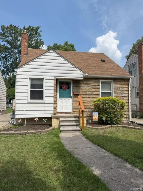 24820 New York St, Dearborn, MI 48124