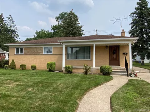 6450 N Lafayette St, Dearborn Heights, MI 48127